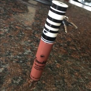 Liquid lipstick